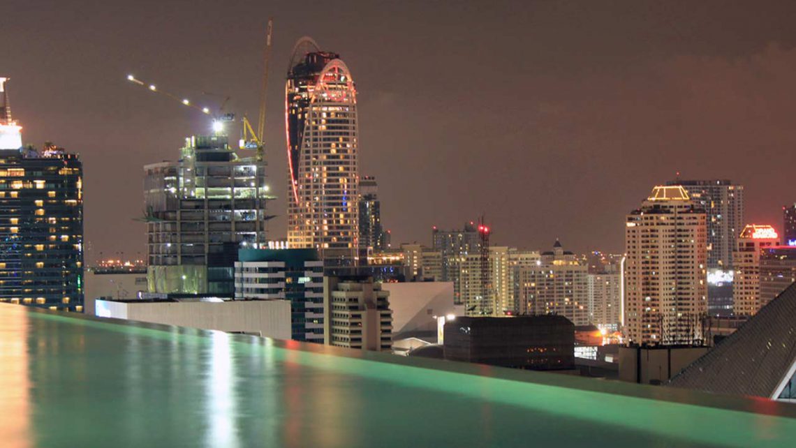 Nachtausblick vom Okura Prestige in Bangkok - Reiseblog detailjaeger